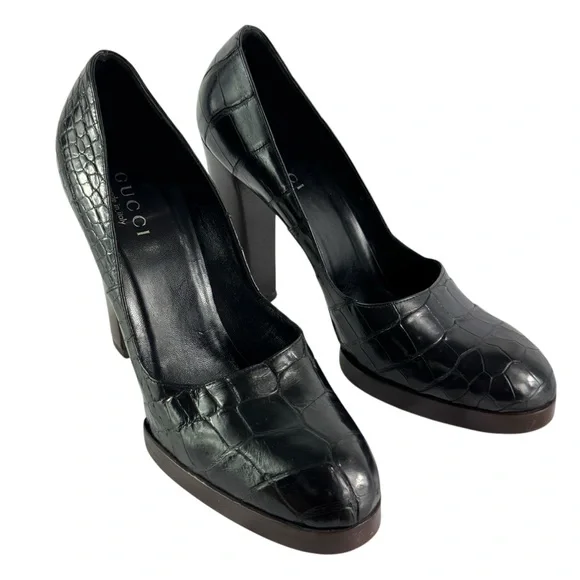 GUCCI Black Alligator Heels Pumps Made in Italy Marked as 39B-9US